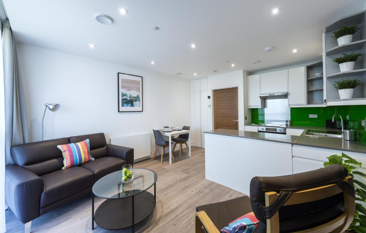 Apartrooms Aberdeen Aparthotel 4*