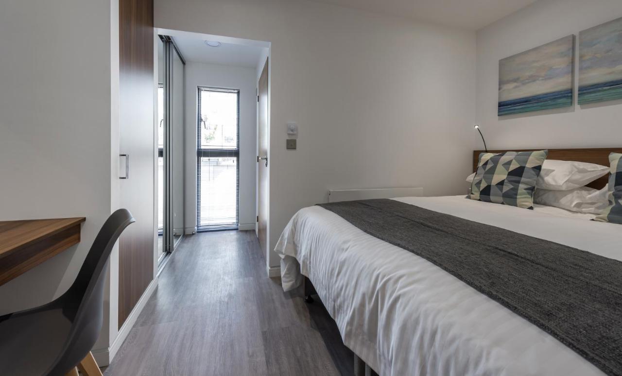 Aparthotel Apartrooms Aberdeen 4*